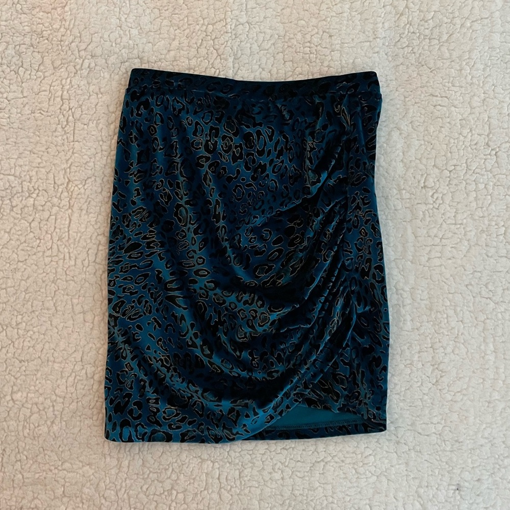 SHEIN velvet side ruched mini skirt